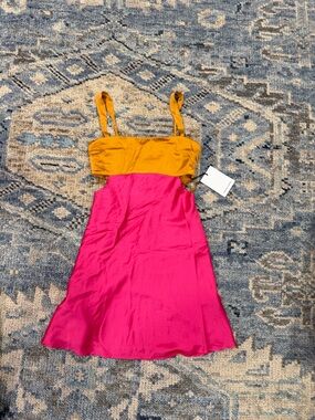 NWT Hansen & gretel Fuchsia Satin Dress with Mustard